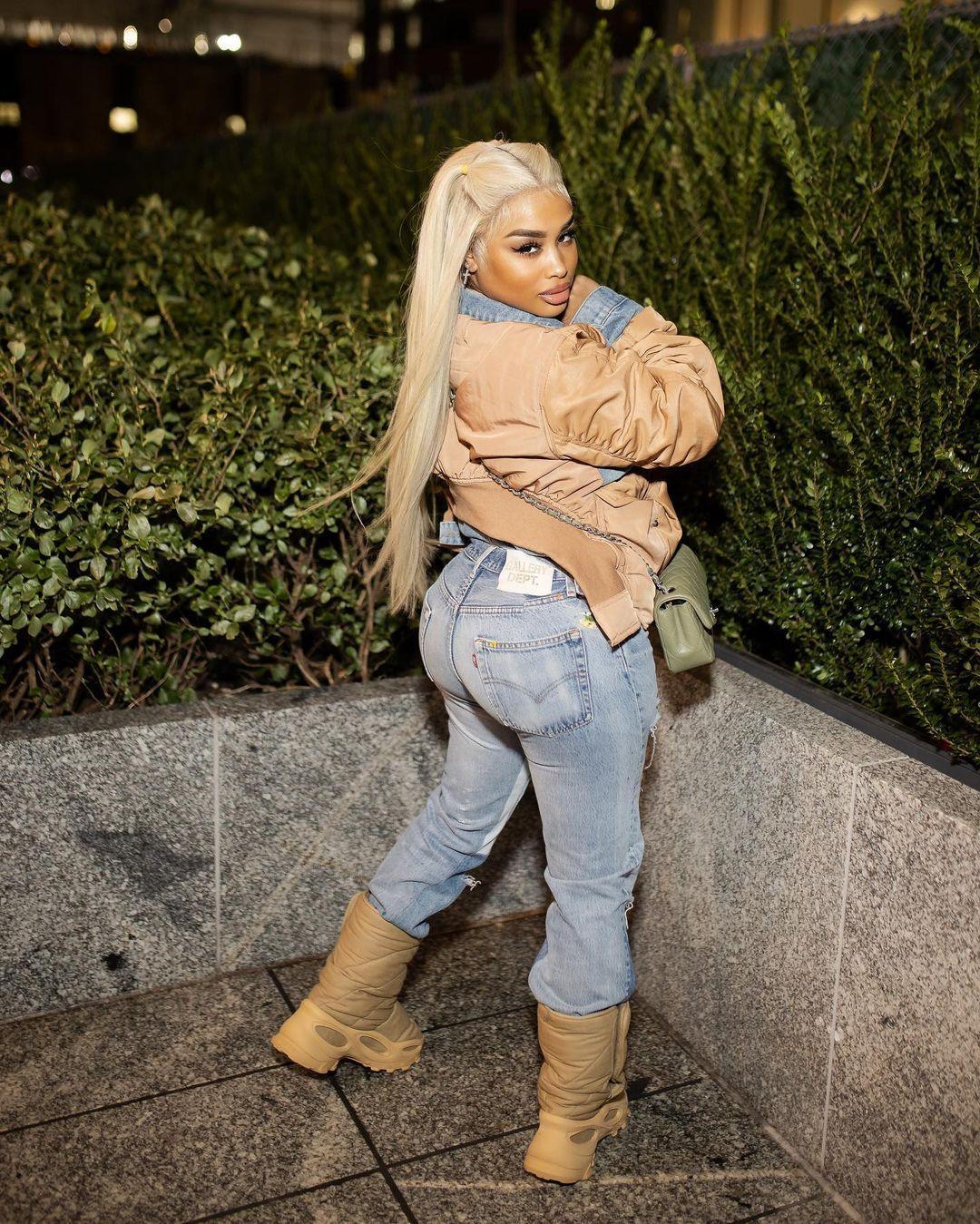 2022 Women Denim Patchwork Jacket Fly Coat New Chic Fashion Turn-down Collar Loose Windbreaker High Street Bomber Jacket