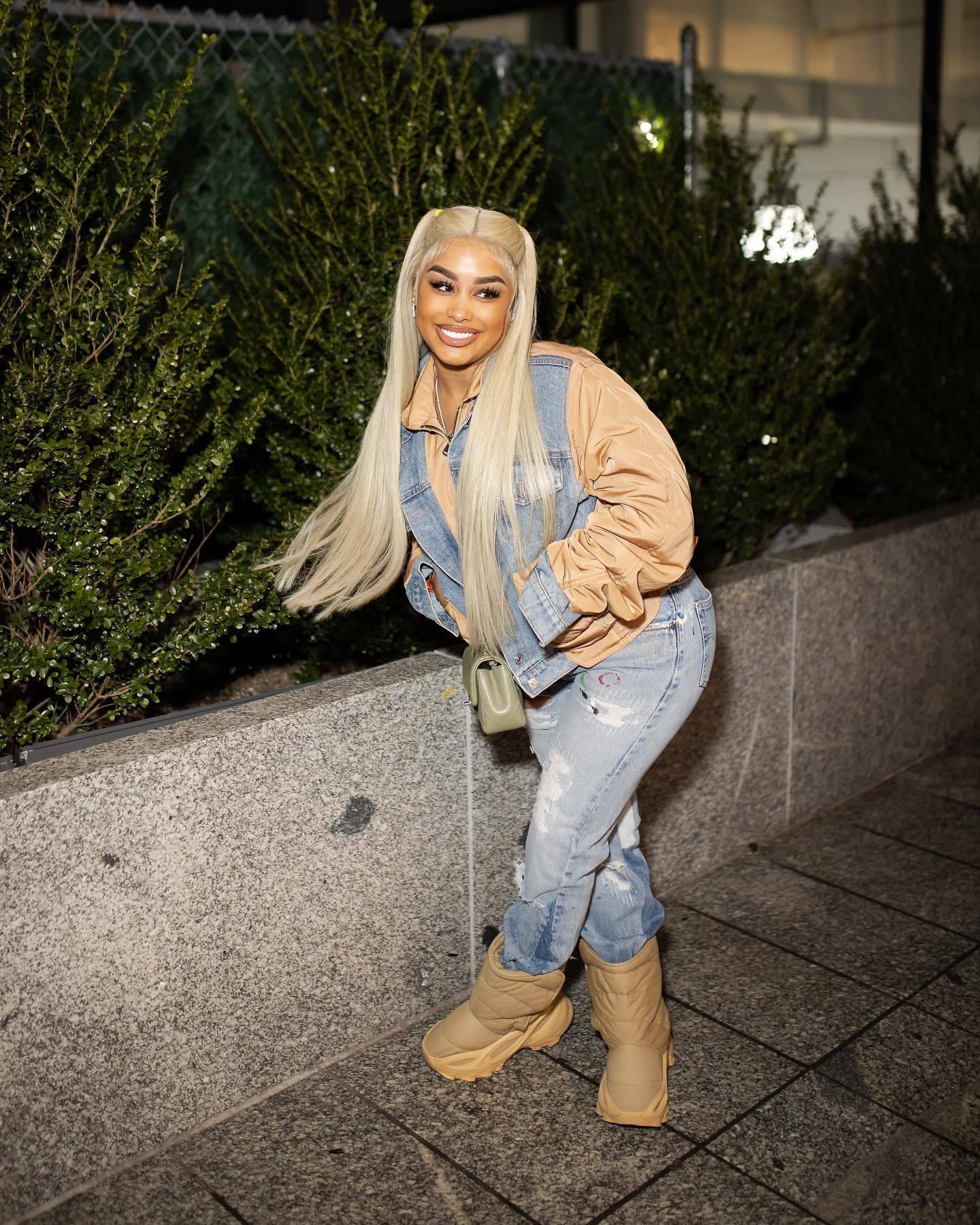 2022 Women Denim Patchwork Jacket Fly Coat New Chic Fashion Turn-down Collar Loose Windbreaker High Street Bomber Jacket