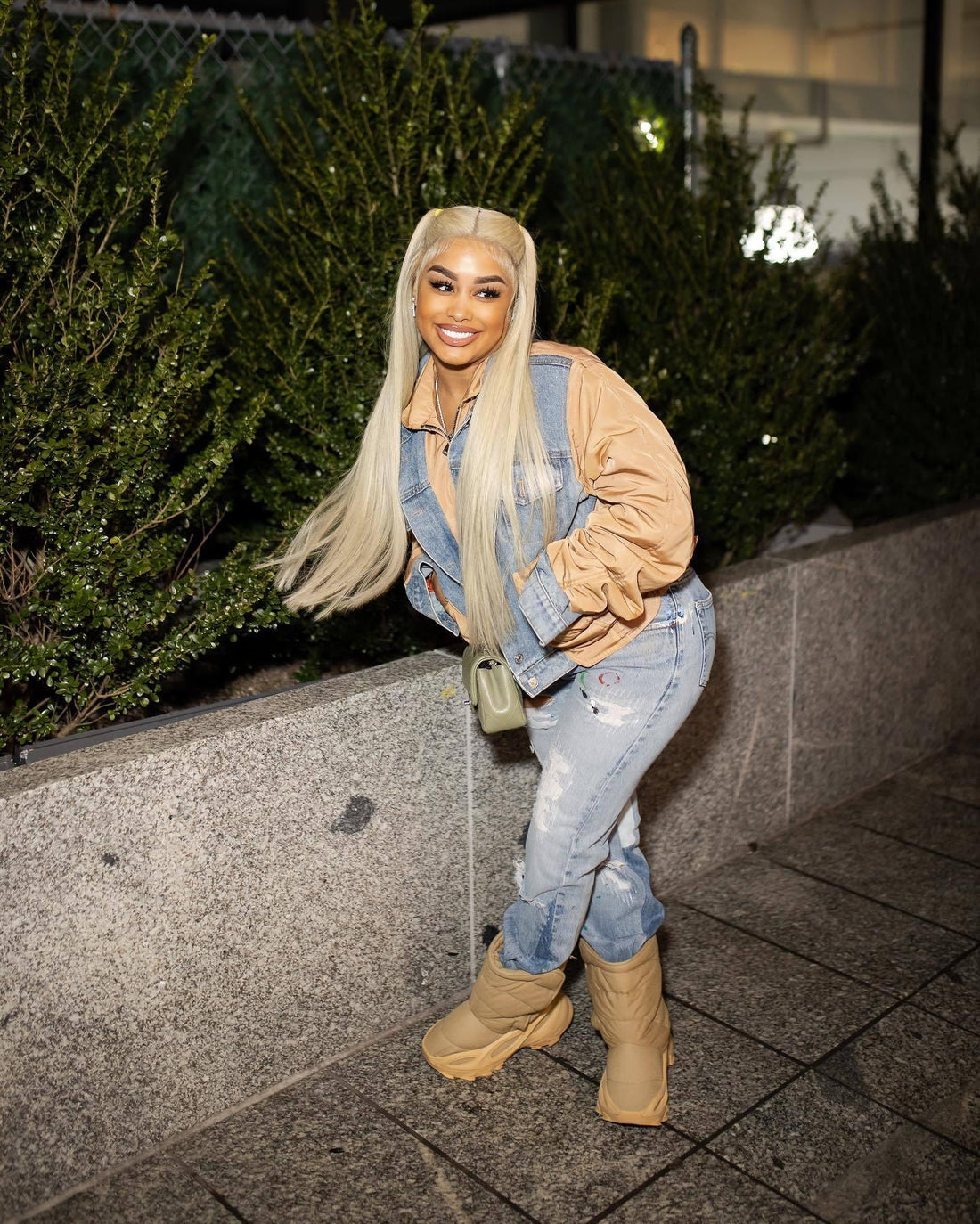 2022 Women Denim Patchwork Jacket Fly Coat New Chic Fashion Turn-down Collar Loose Windbreaker High Street Bomber Jacket